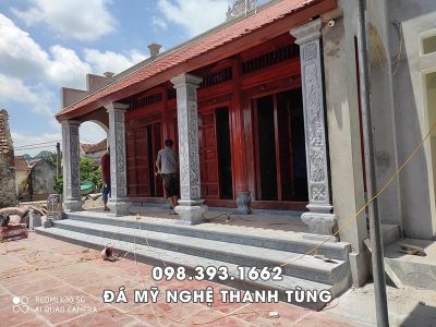 Cột đá Vuông - Cột đá hiên Nhà thờ họ, Từ đường