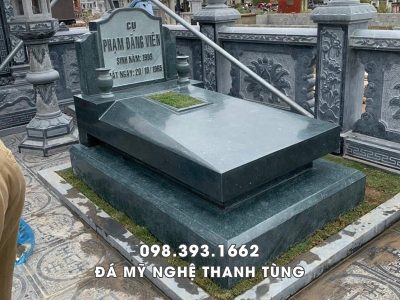 Mẫu Mộ đá xanh rêu - Mộ đá 2 cấp nguyên khối, bền đẹp