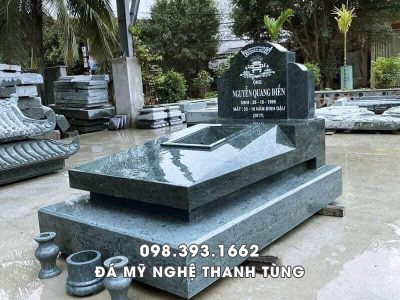 Mẫu Mộ đá xanh rêu tại Làng đá Ninh Bình - Đá Thanh Tùng