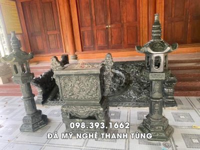 Lư hương đá vuông - đèn đá tự nhiên đá xanh rêu